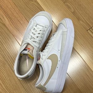Nike Blazer Low '77